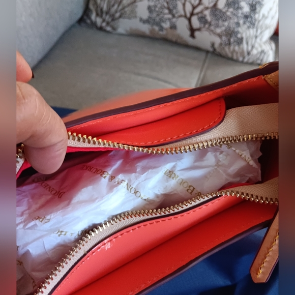 NWT Dooney & Bourke Shoulder Bag - Picture 16 of 17